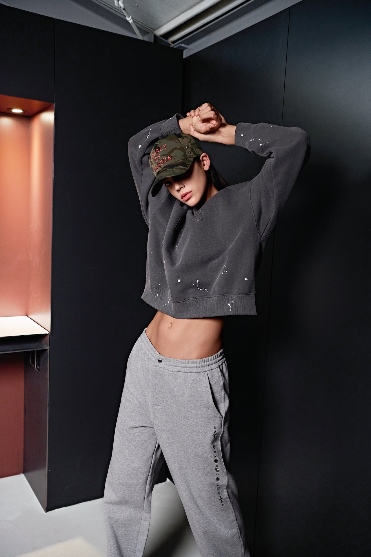 Women’s Layered Sweatshirt