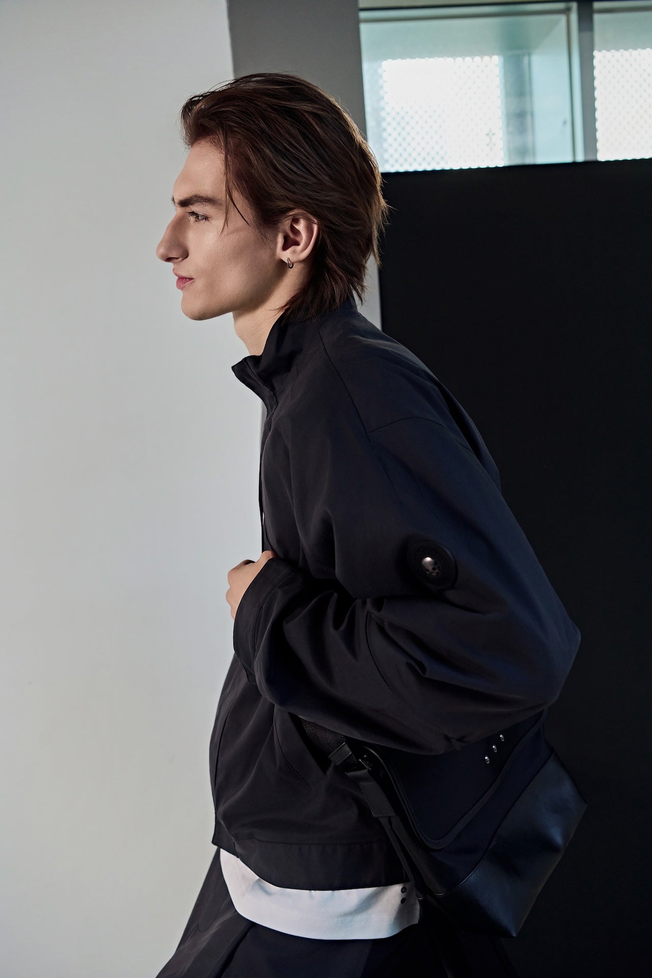 Men’s Modified Collar Windbreaker