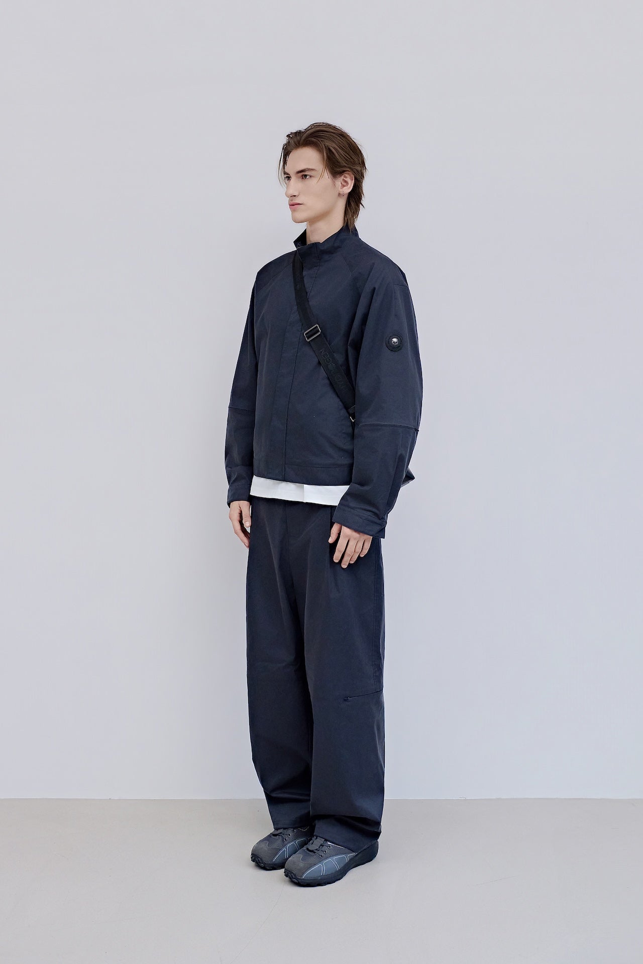 Men’s Modified Collar Windbreaker