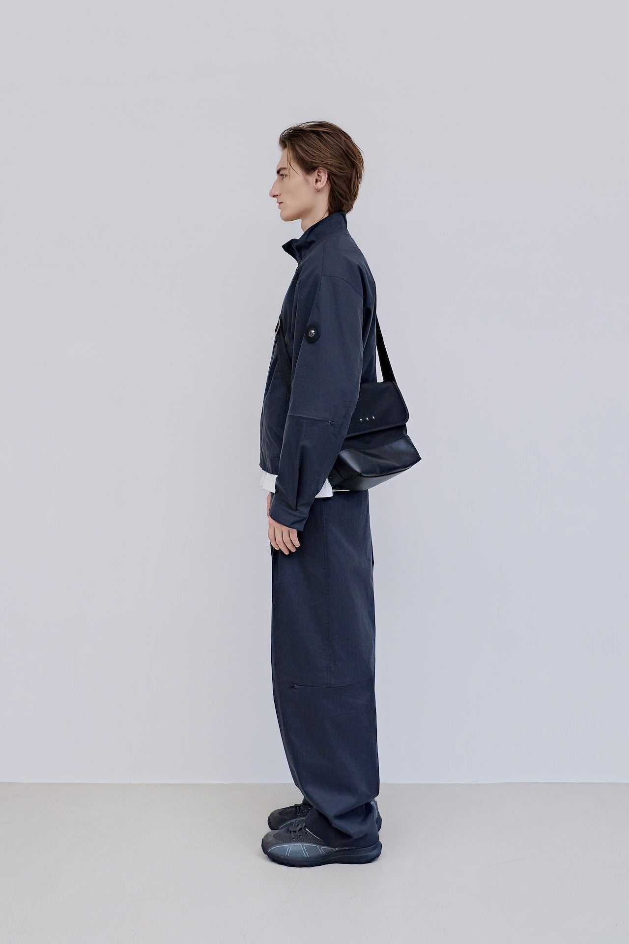 Men’s Modified Collar Windbreaker