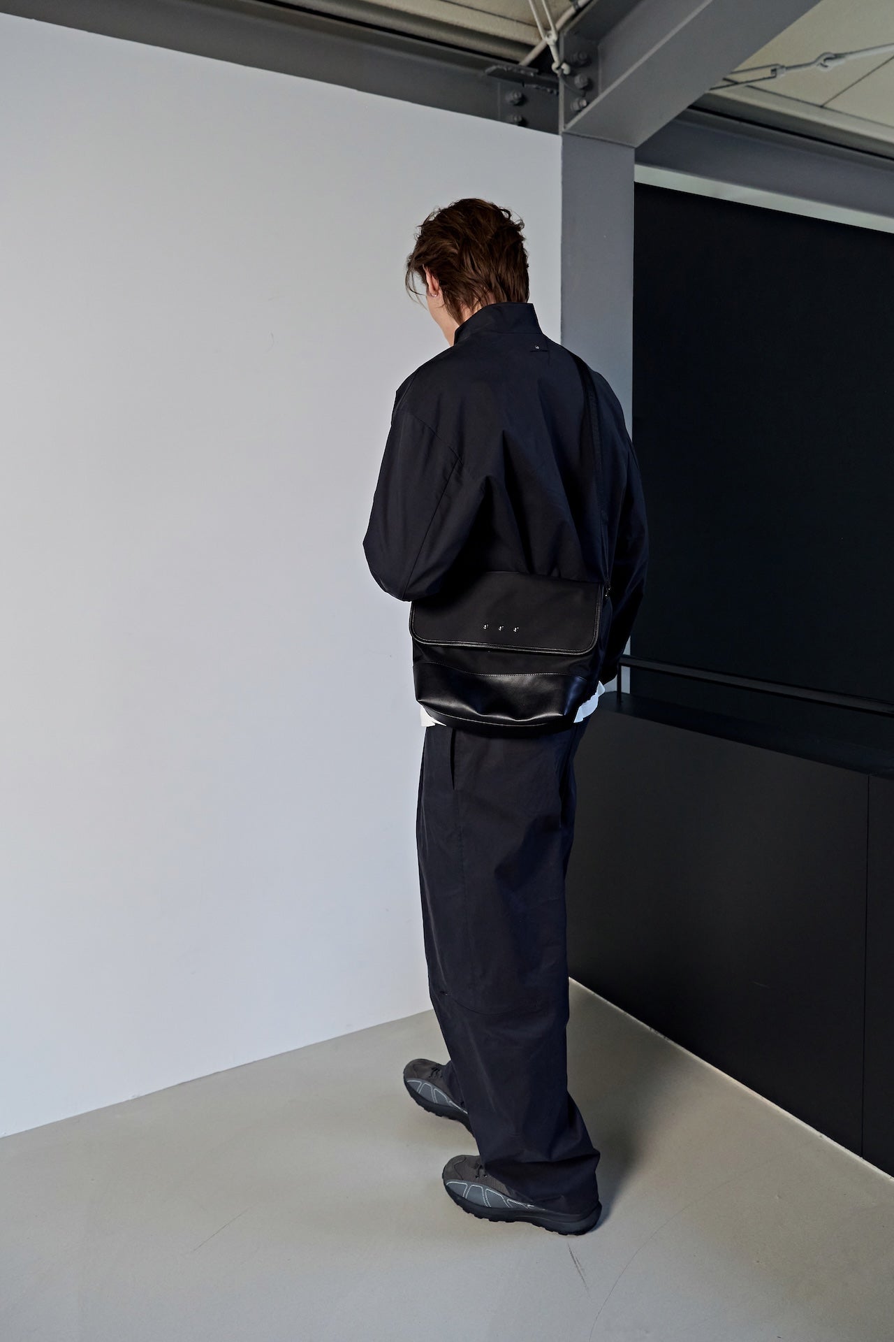 Men’s Modified Collar Windbreaker